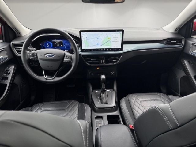 Ford Focus Turnier Active X + el. Panoramadach + Lede