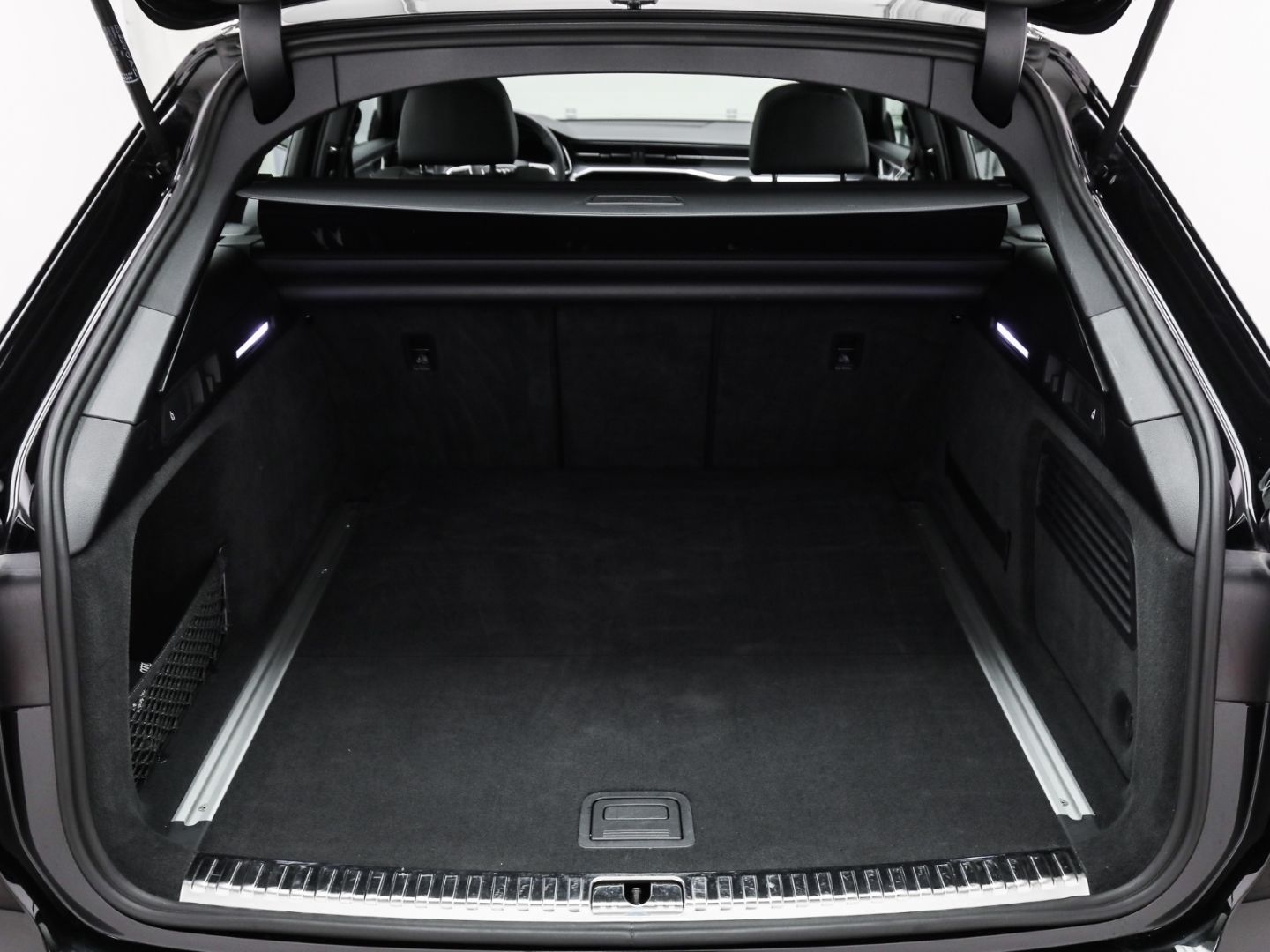Audi A6 Avant 45 TFSI Sport - Samsaru's Car Outlet