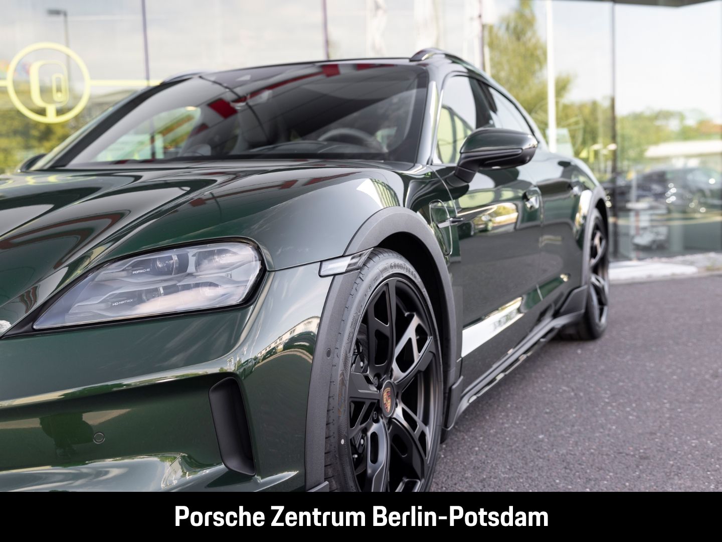 Porsche Taycan 4S Cross Turismo Soft-Close HD-Matrix