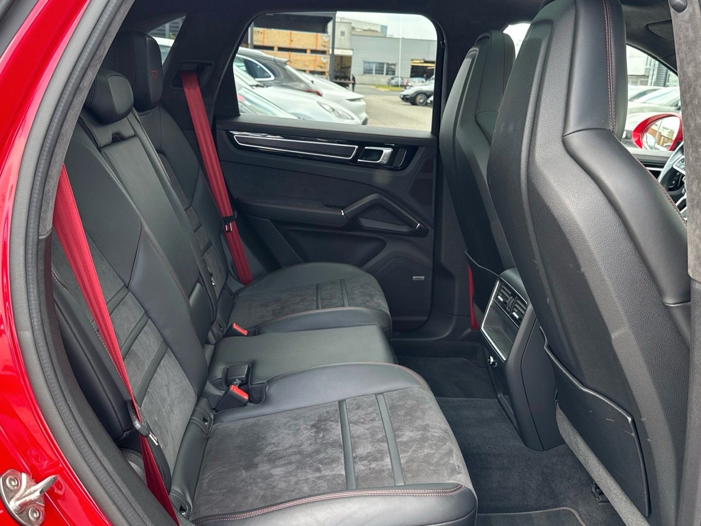 Porsche Cayenne GTS