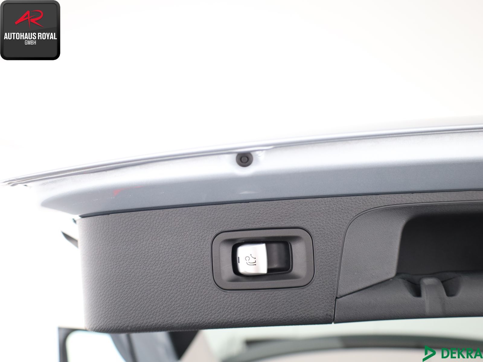 Mercedes-Benz GLC 200 d 4M HUD,360GRAD,KEYLESS,DISTRONIC,AHK
