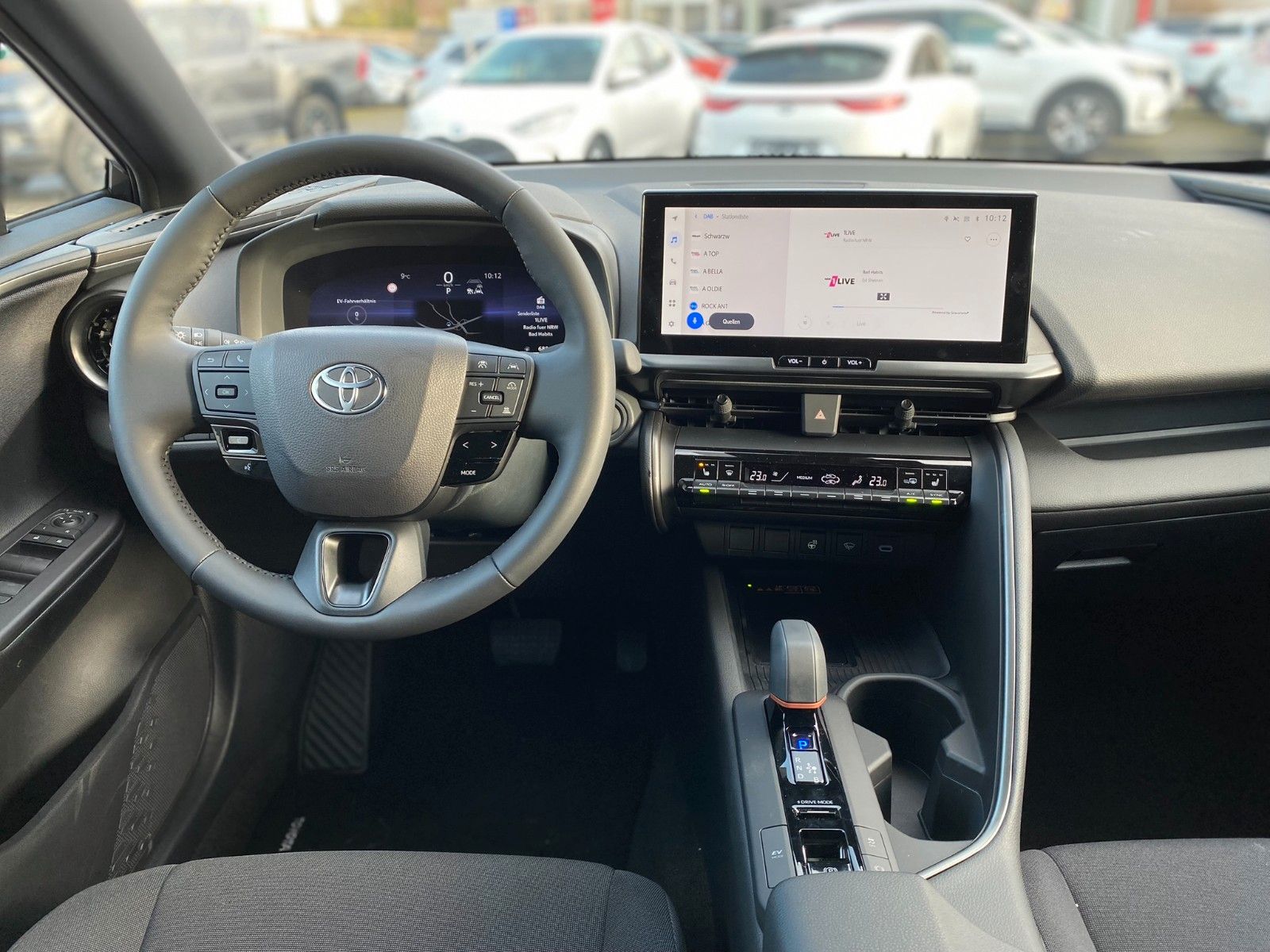 Toyota C-HR 1.8 Hybrid - Samsaru's Car Outlet