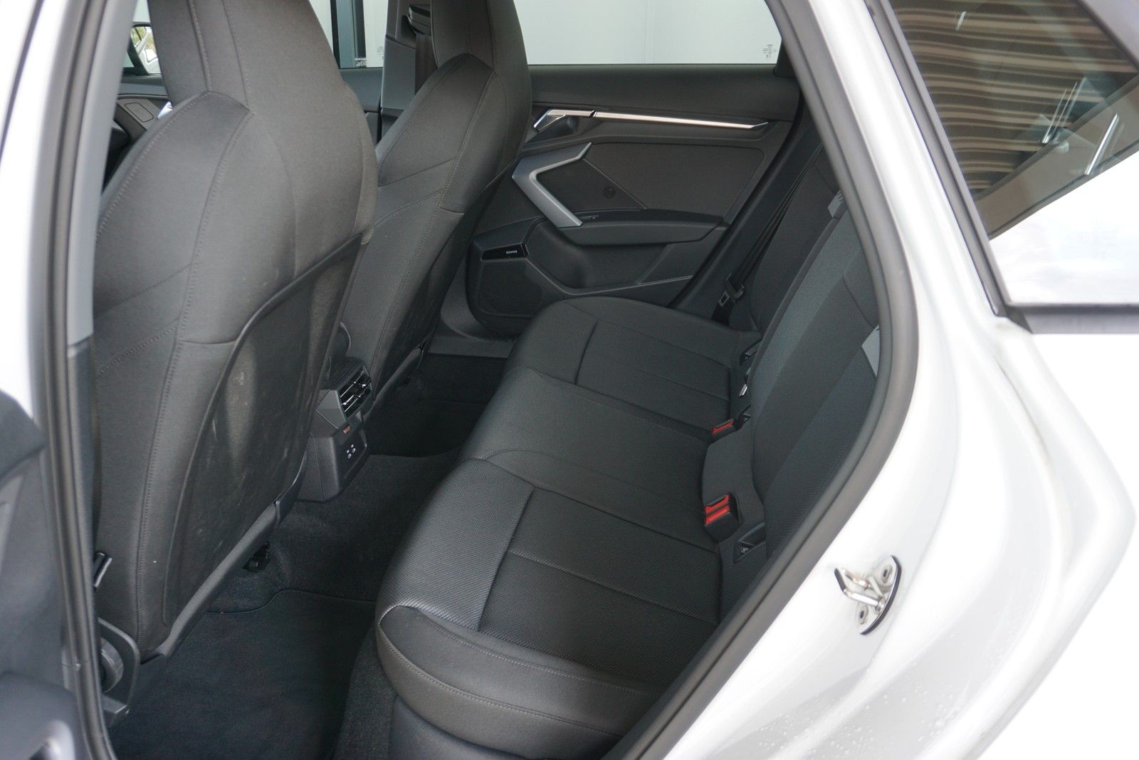 Audi A3 Sportback 35 TFSI S tronic advanced LED ACC K