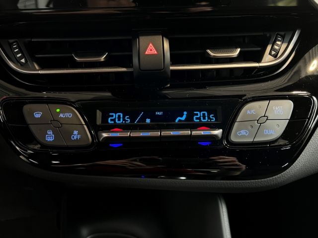 Toyota C-HR Hybrid Flow - Samsaru's Car Outlet