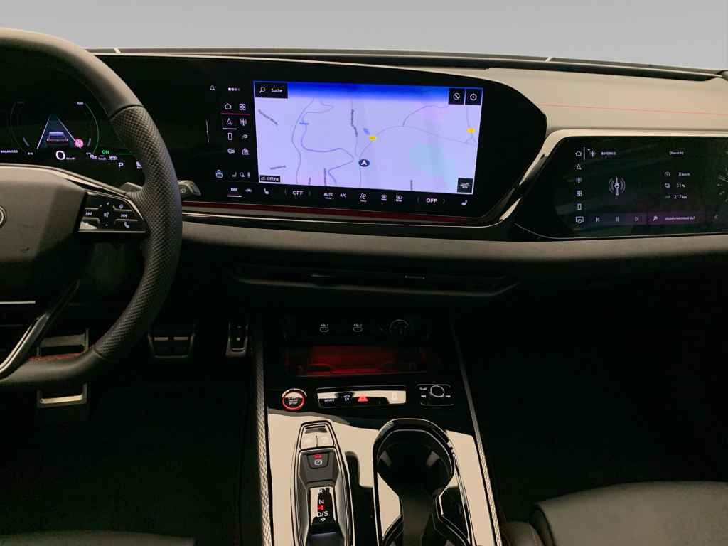 Audi A5 Avant e-hybrid 2x S line qua AHK*PANO*MATRIX*