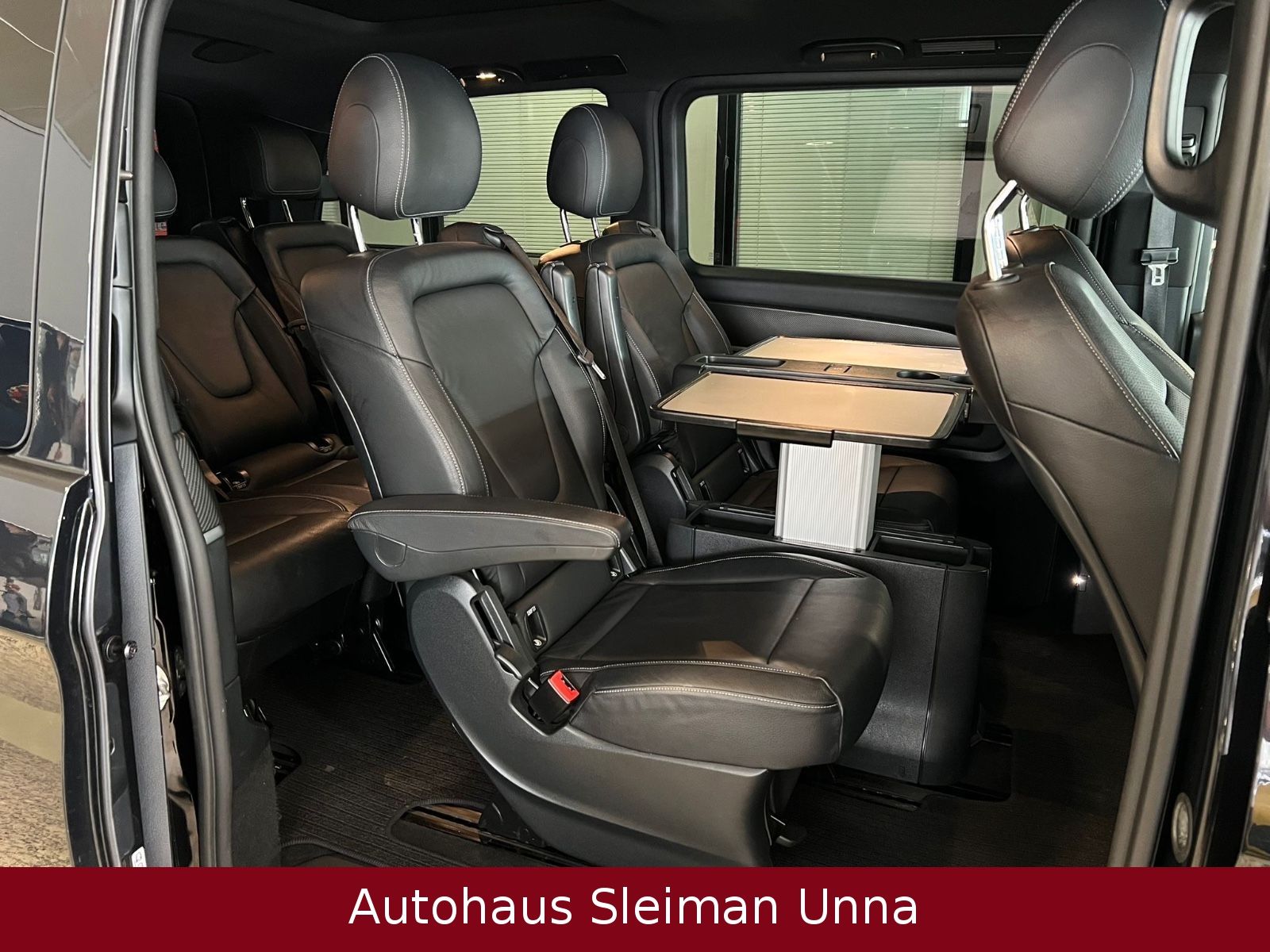 Mercedes-Benz V 300 d AMG-Line - Samsaru's Car Outlet