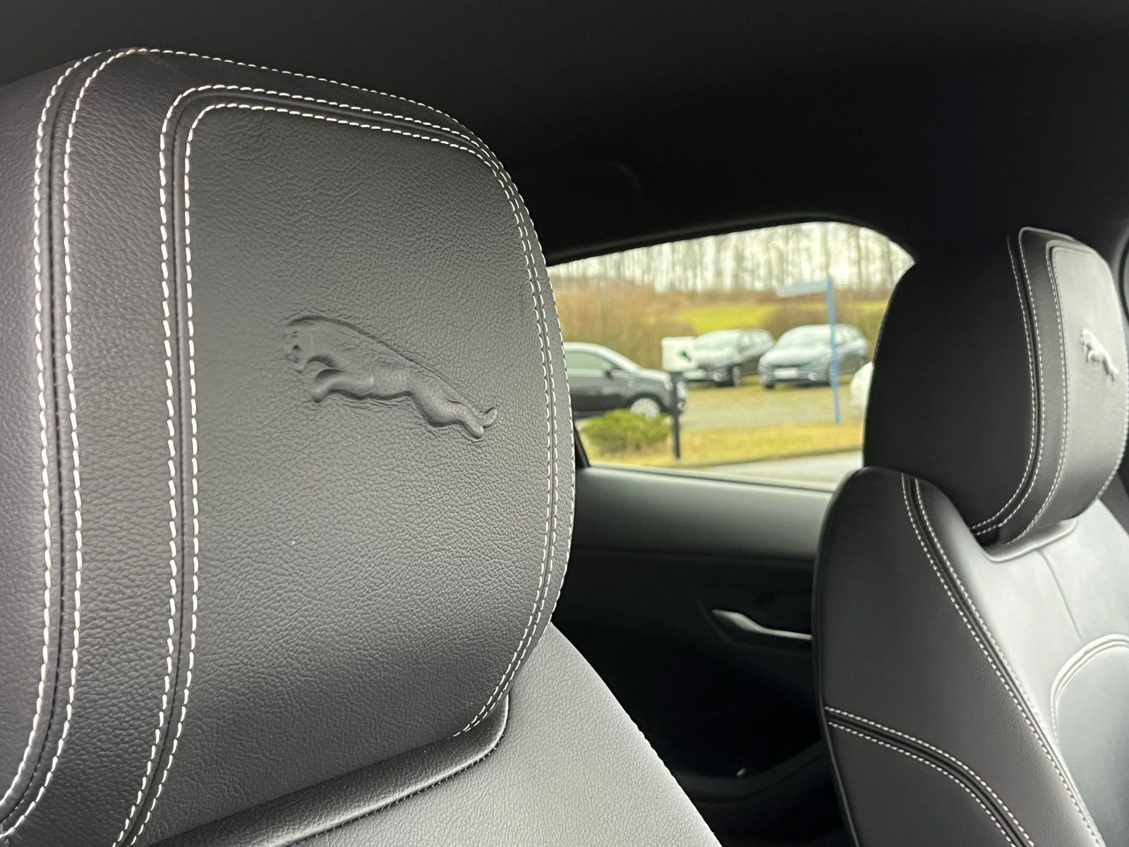 Jaguar I-Pace EV320 SE - LED+SHZ+RFK+LEDER+TEMP+MERIDIA