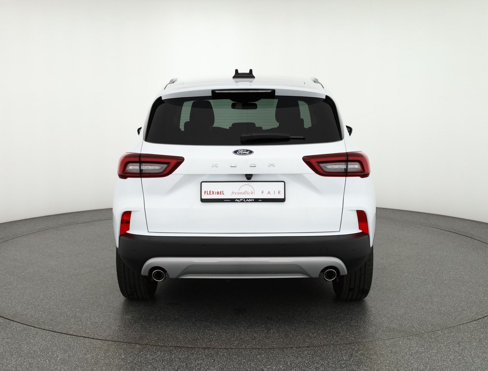 Ford Kuga 1.5 EB Titanium - Samsaru's Car Outlet
