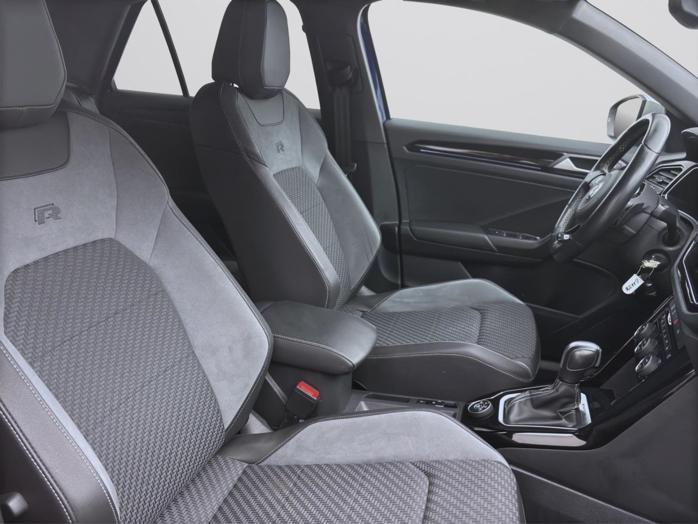 Volkswagen T-Roc 4M R - Samsaru's Car Outlet