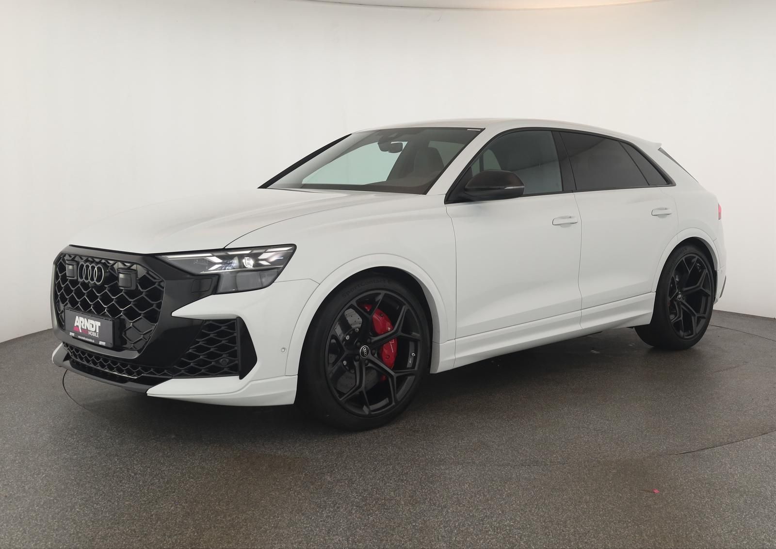 Audi RS Q8 SUV performance Laser Pano Vmax RSAbgas 23