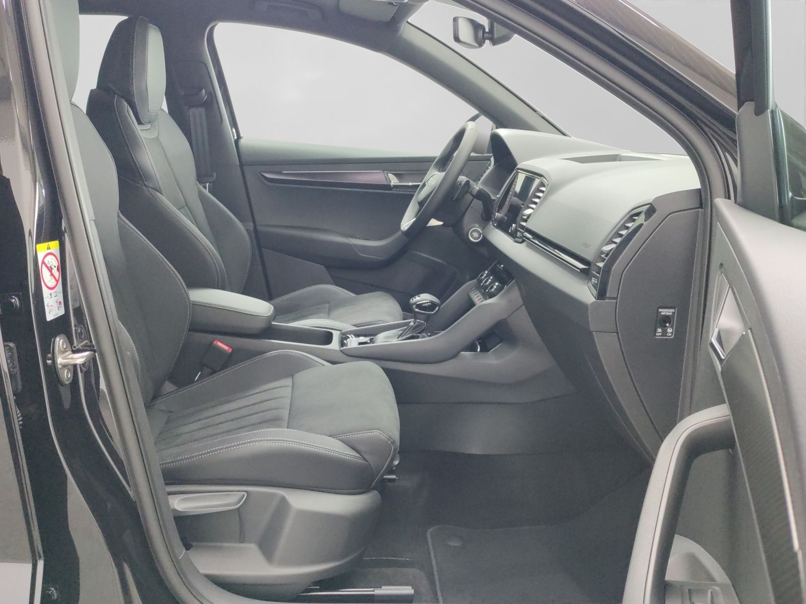 Skoda Karoq 2.0 TSI DSG 4x4 SPORTLINE LM19 LEDER PANO
