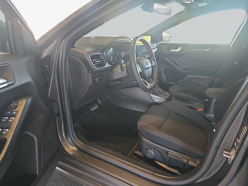 Ford Focus Turnier 1.0 EcoBoost Hybrid Aut. ST-LINE X