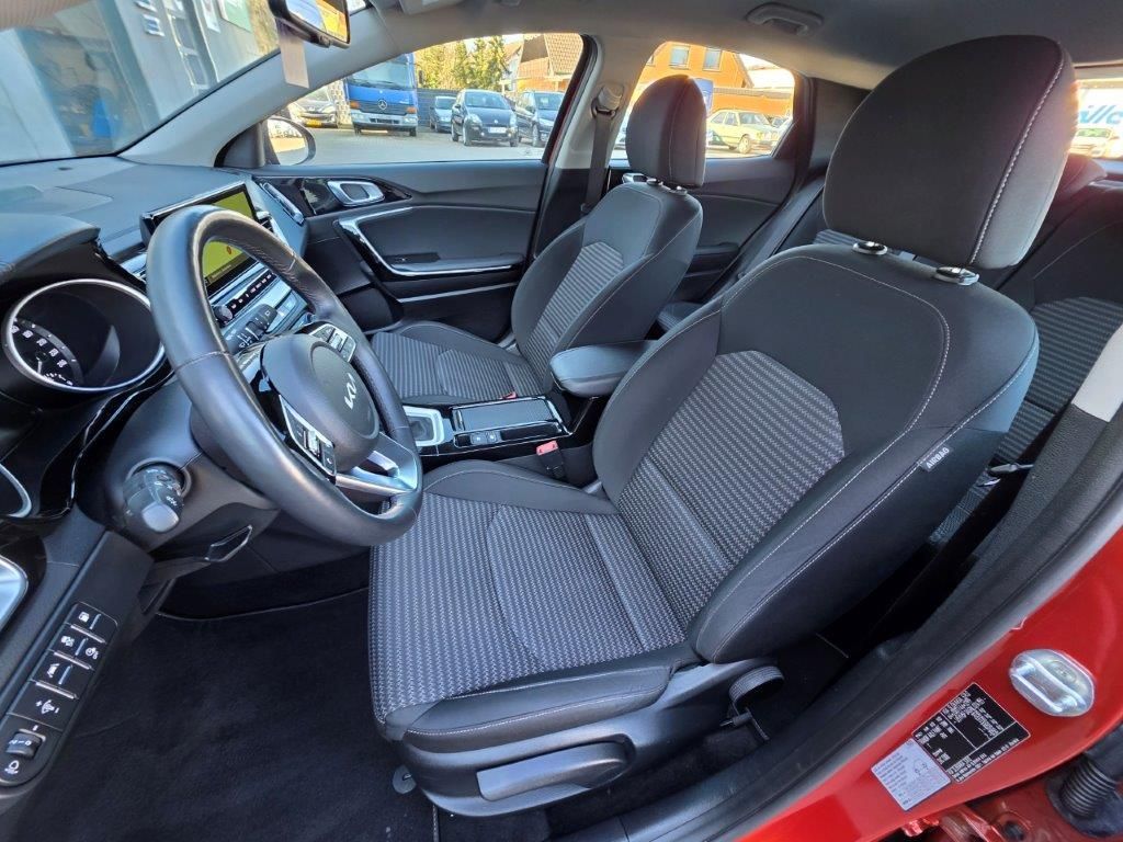 Kia XCeed 1.6 GDI DCT6 OPF Plug-in-Hybrid Vision - Samsaru's Car Outlet