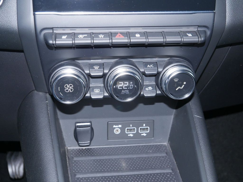 Renault Captur Intens - Samsaru's Car Outlet