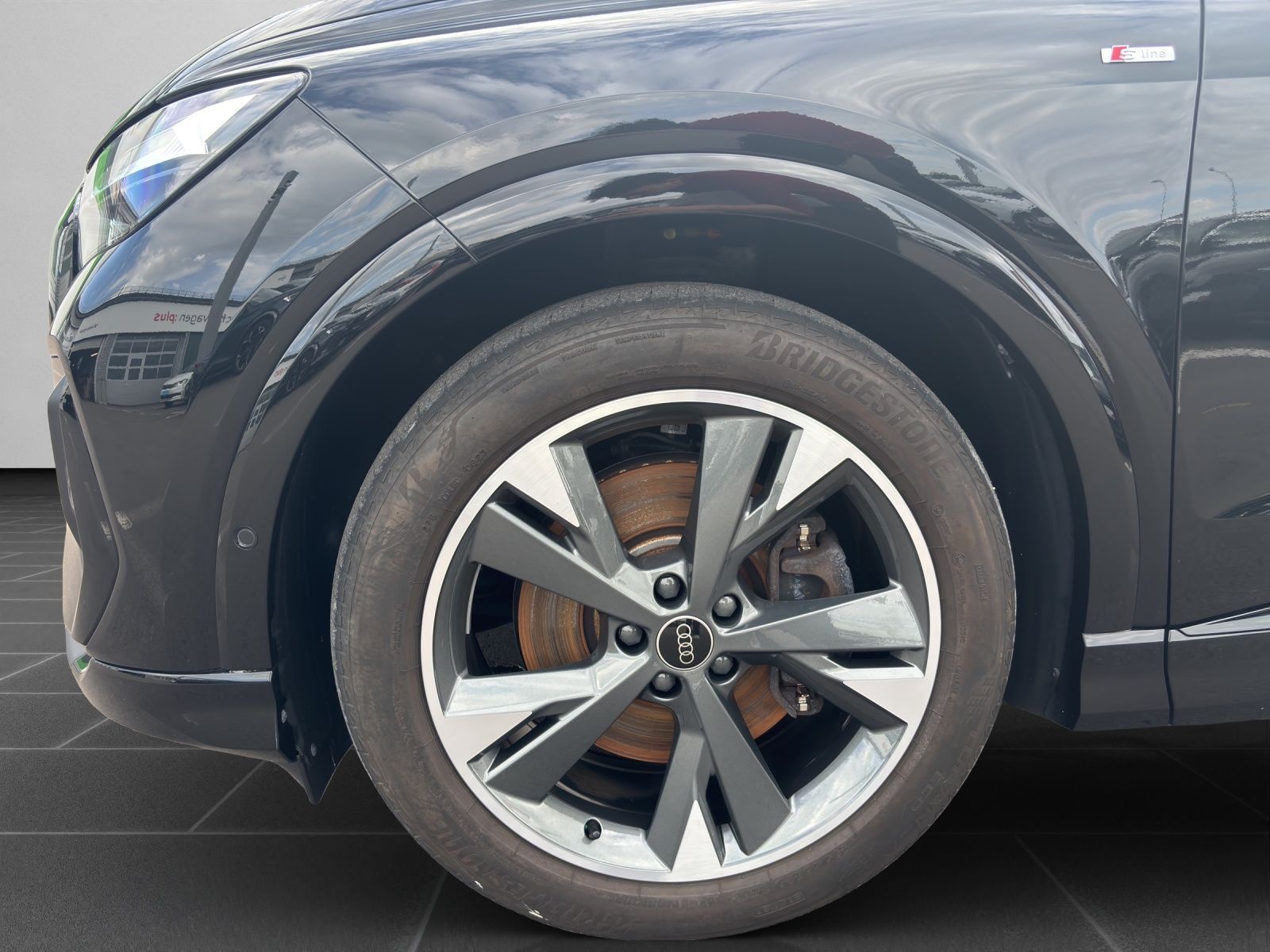Audi Q4 e-tron 50 Quattro S-line KLIMA NAVI RFK SHZ A