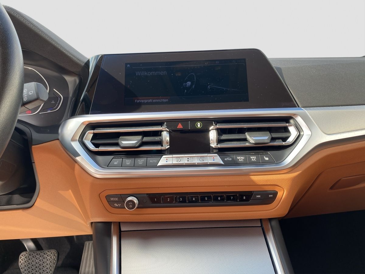 BMW 320i Touring Luxury Line - Samsaru's Car Outlet