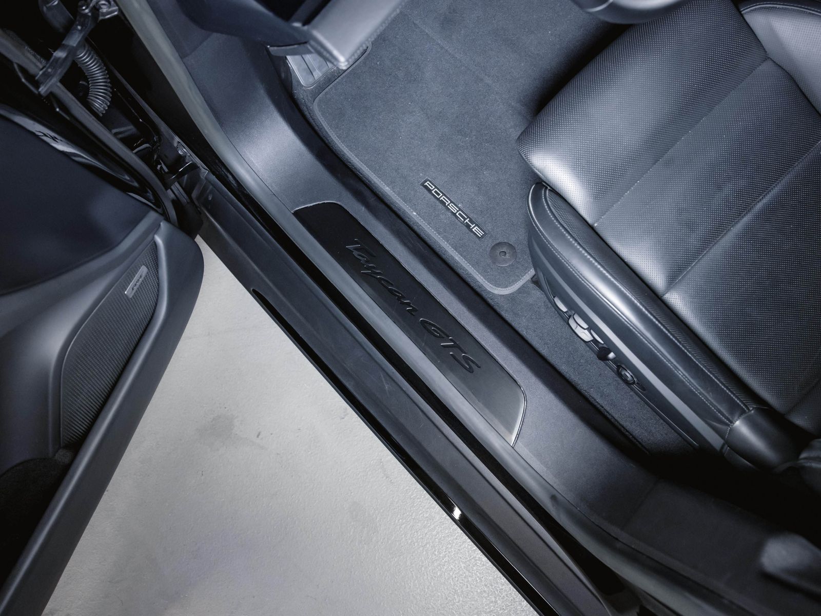Porsche Taycan GTS InnoDrive BOSE Hinterachslenkung