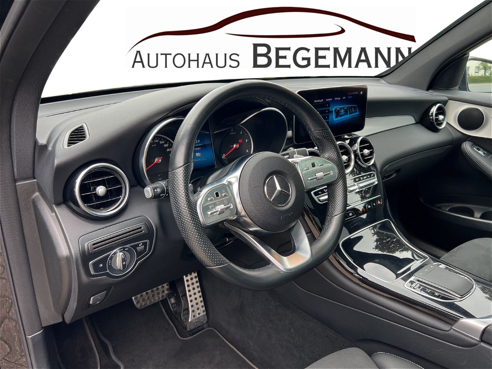 Mercedes-Benz GLC 300 de 4M AMG Night AHK Pano 360°