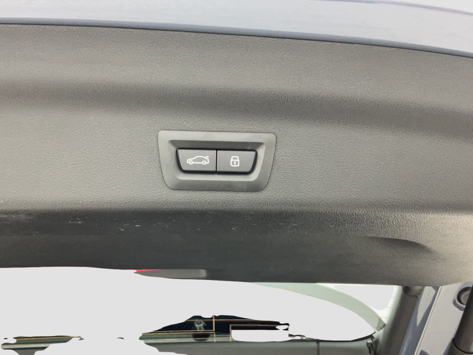 BMW X1 xDrive23i M Sport - Samsaru's Car Outlet