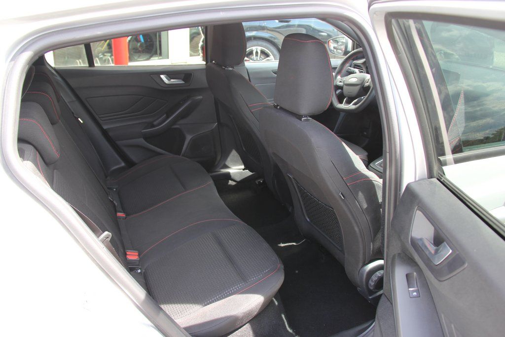 Ford Focus Turnier 155PS ST-LINE LED AdapTempomat CAM