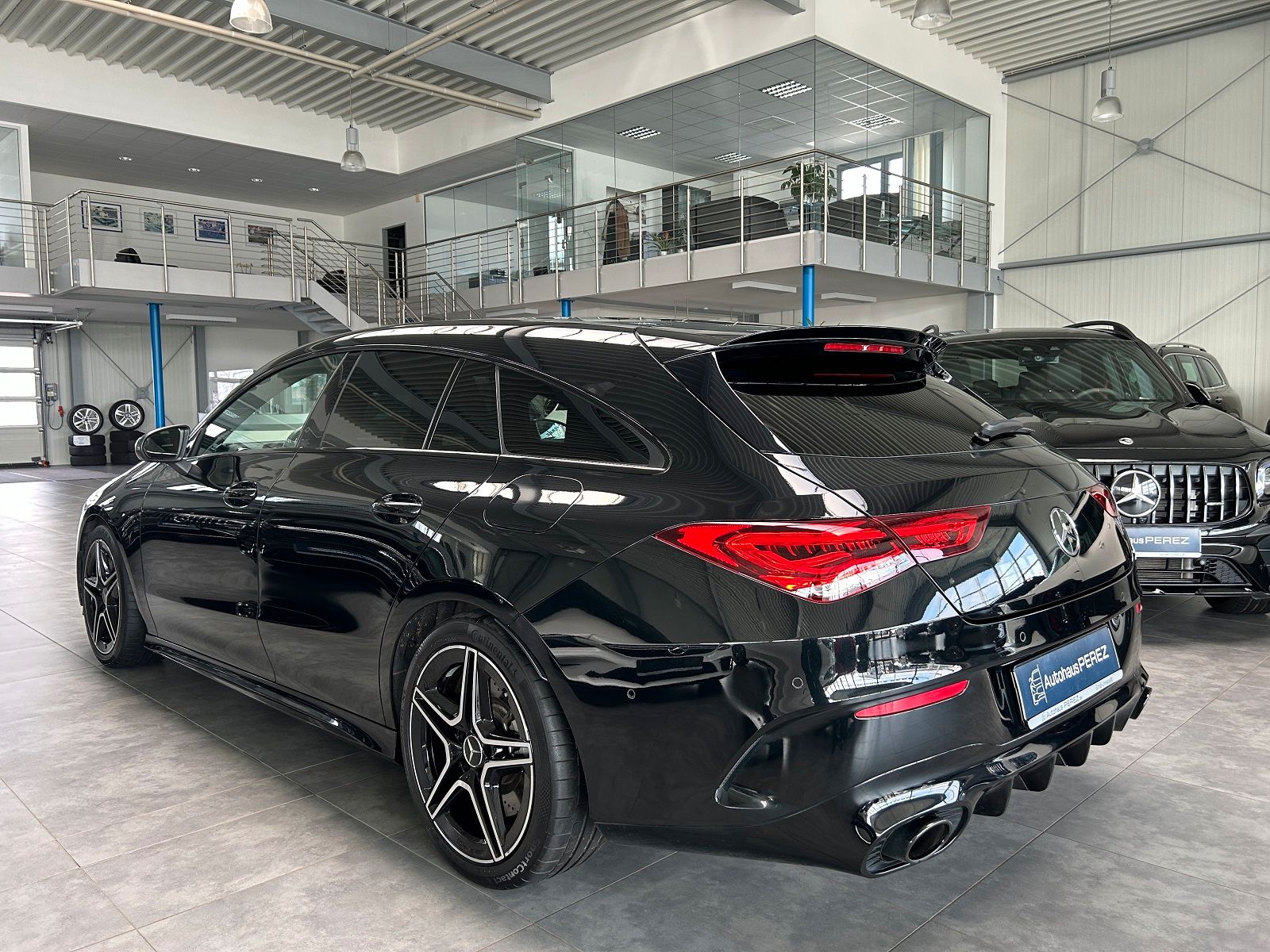 Mercedes-Benz CLA 35 AMG Shooting Brake 4M - Samsaru's Car Outlet