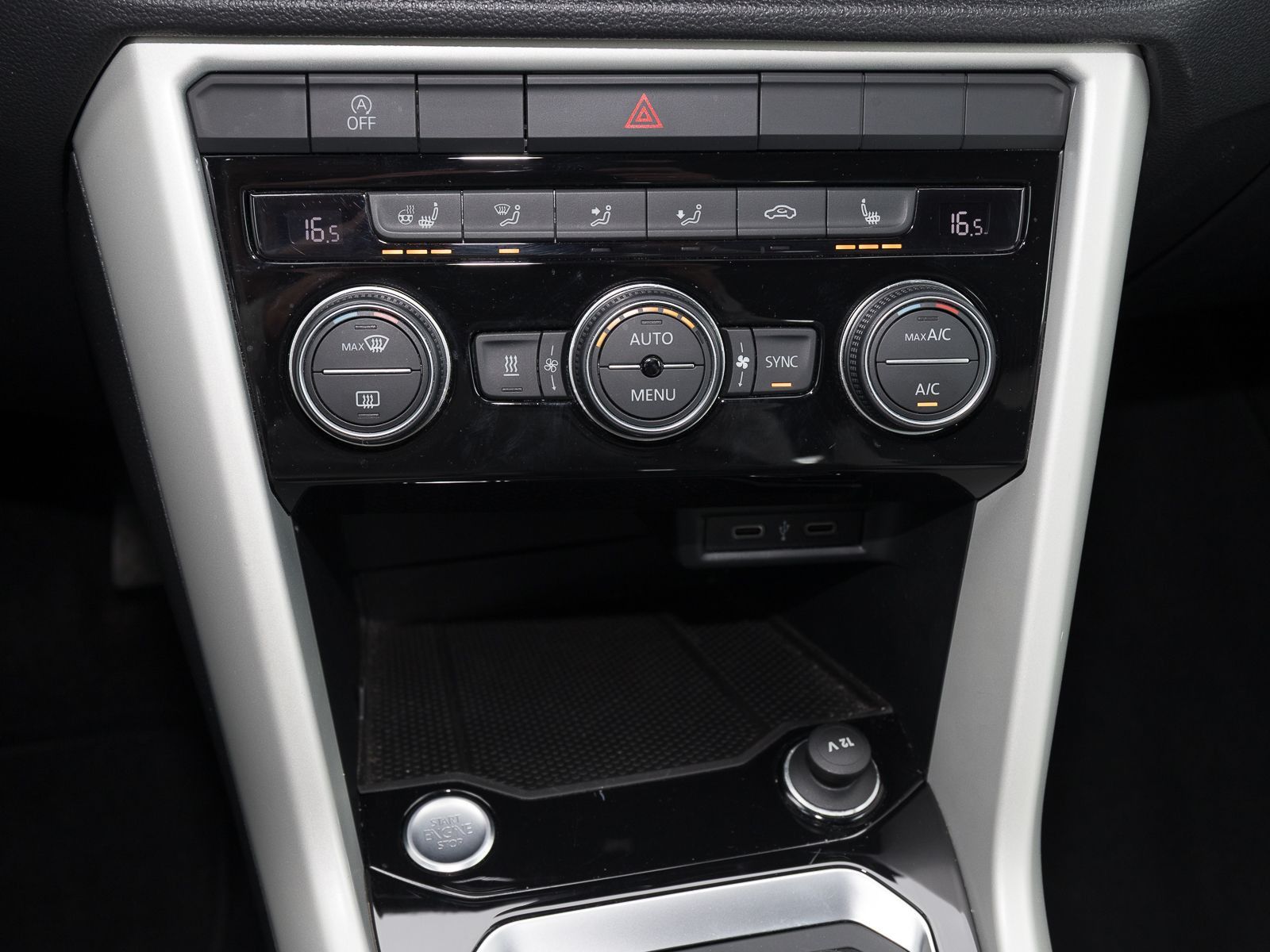 Volkswagen T-Roc Cabriolet 1.5 TSI DSG STYLE - Samsaru's Car Outlet