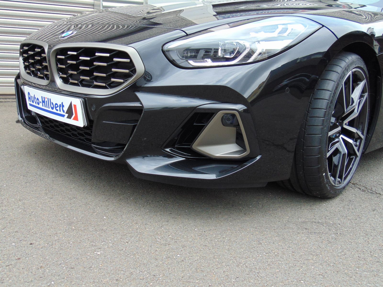 BMW Z4 M 40i - Samsaru's Car Outlet