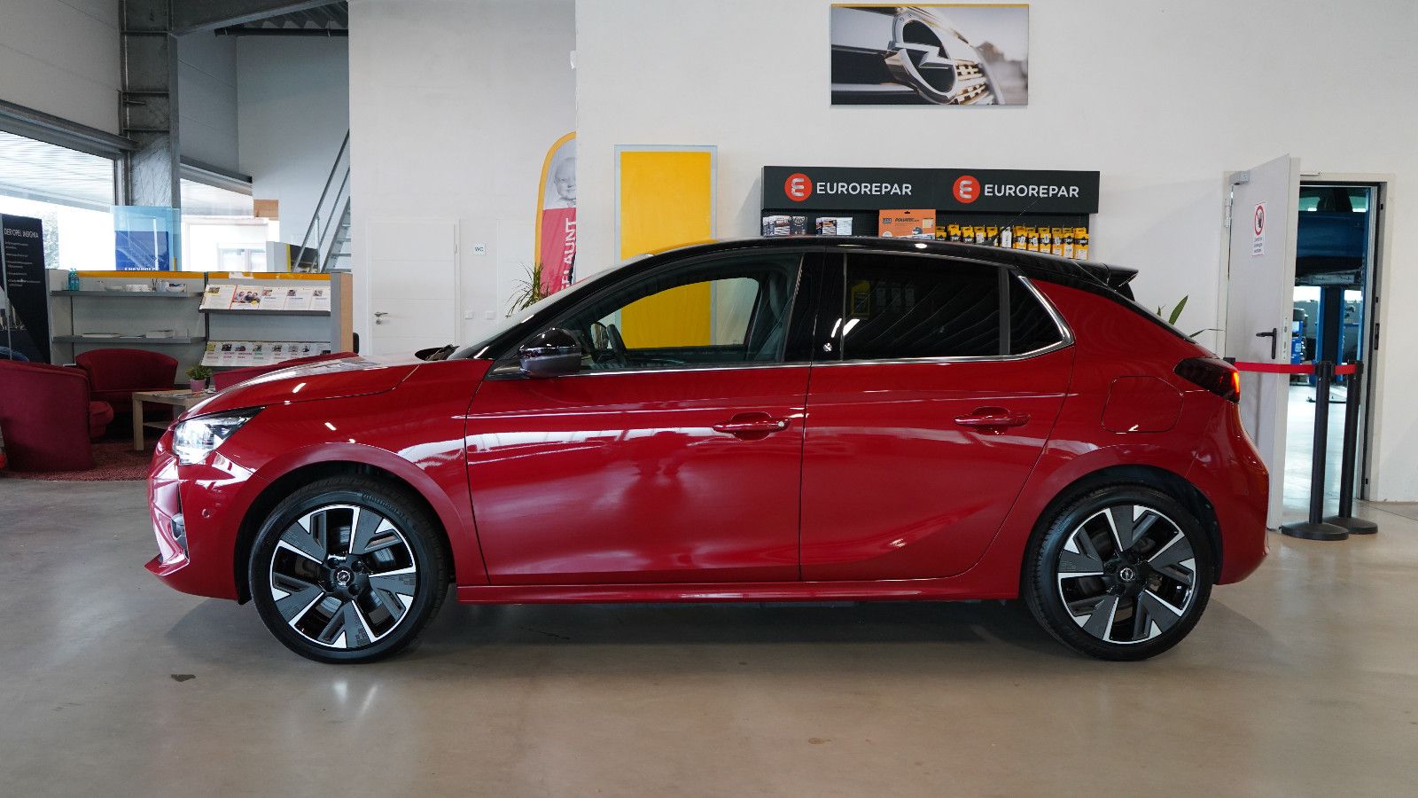 Opel Corsa F e Ultimate - Samsaru's Car Outlet