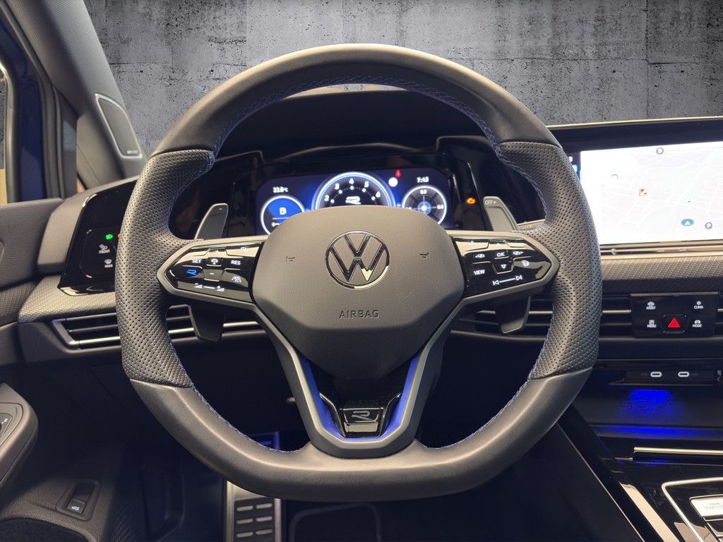 Volkswagen Golf Variant R 2.0 TSI 4Motion Matrix+Pano+HuD