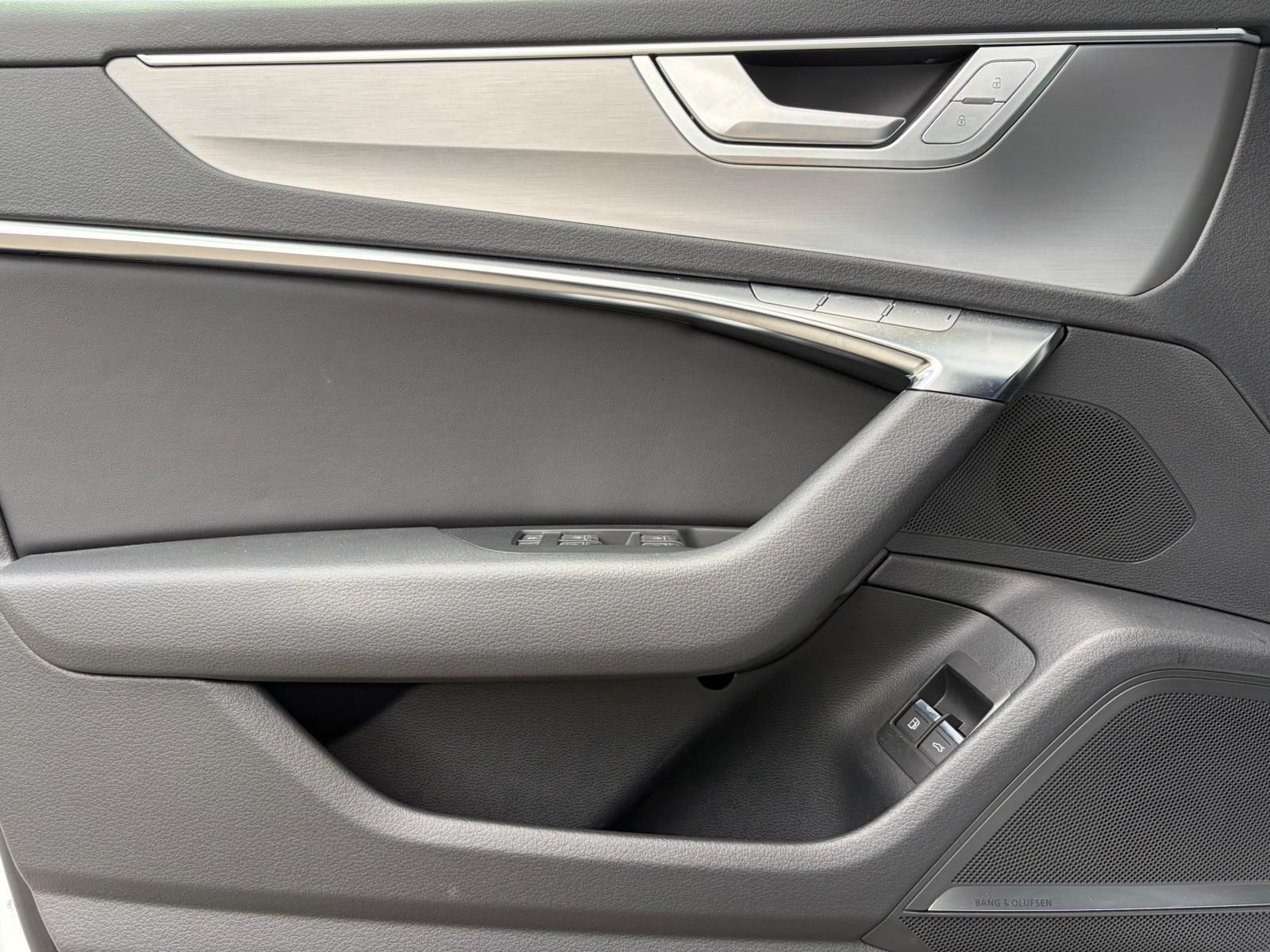 Audi A6 Avant 55 TFSIe QUATTRO S LINE+HUD+B&O+DÄMPFER