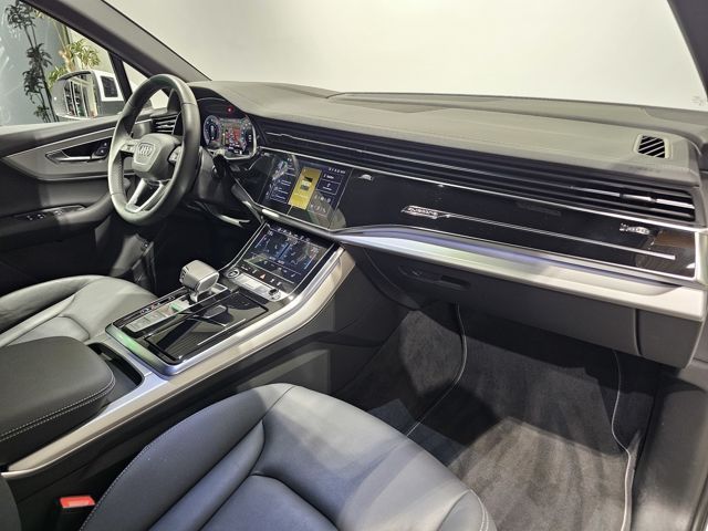 Audi Q7 50 TDI S Line Black 7Sitz Pano Matrix Facelif