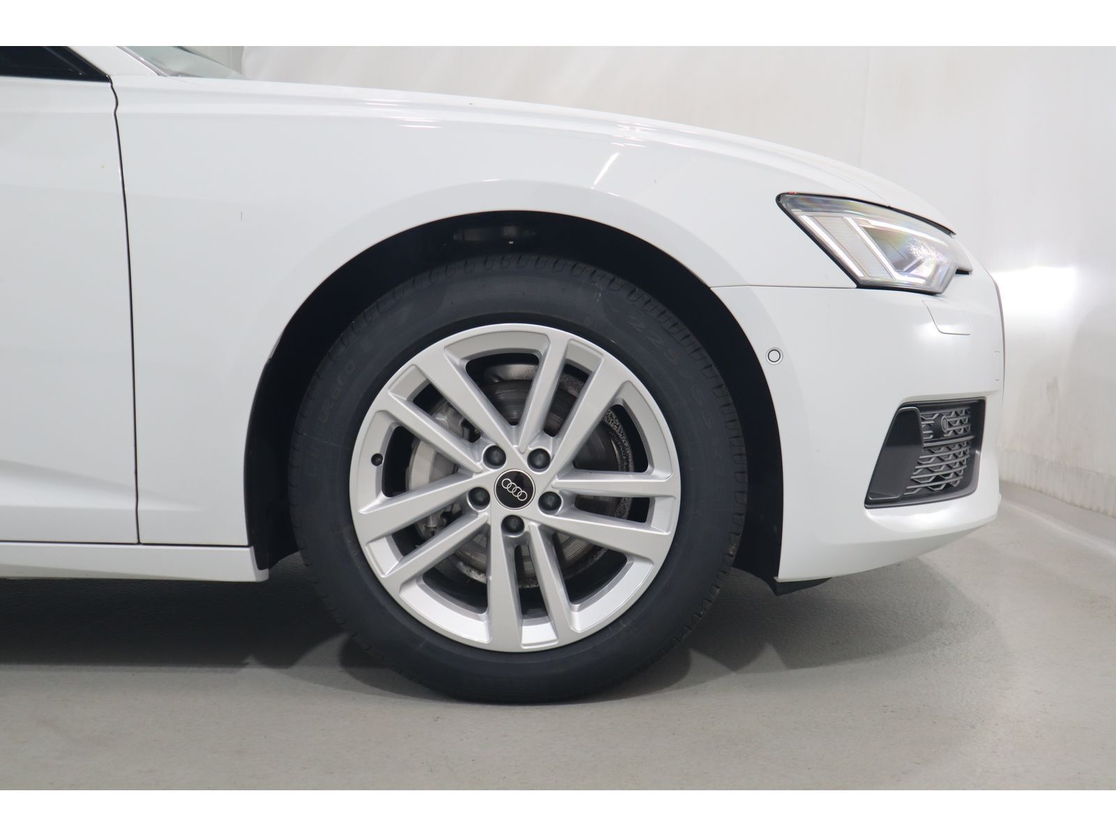Audi A6 Avant 40 TDI advanced - Samsaru's Car Outlet