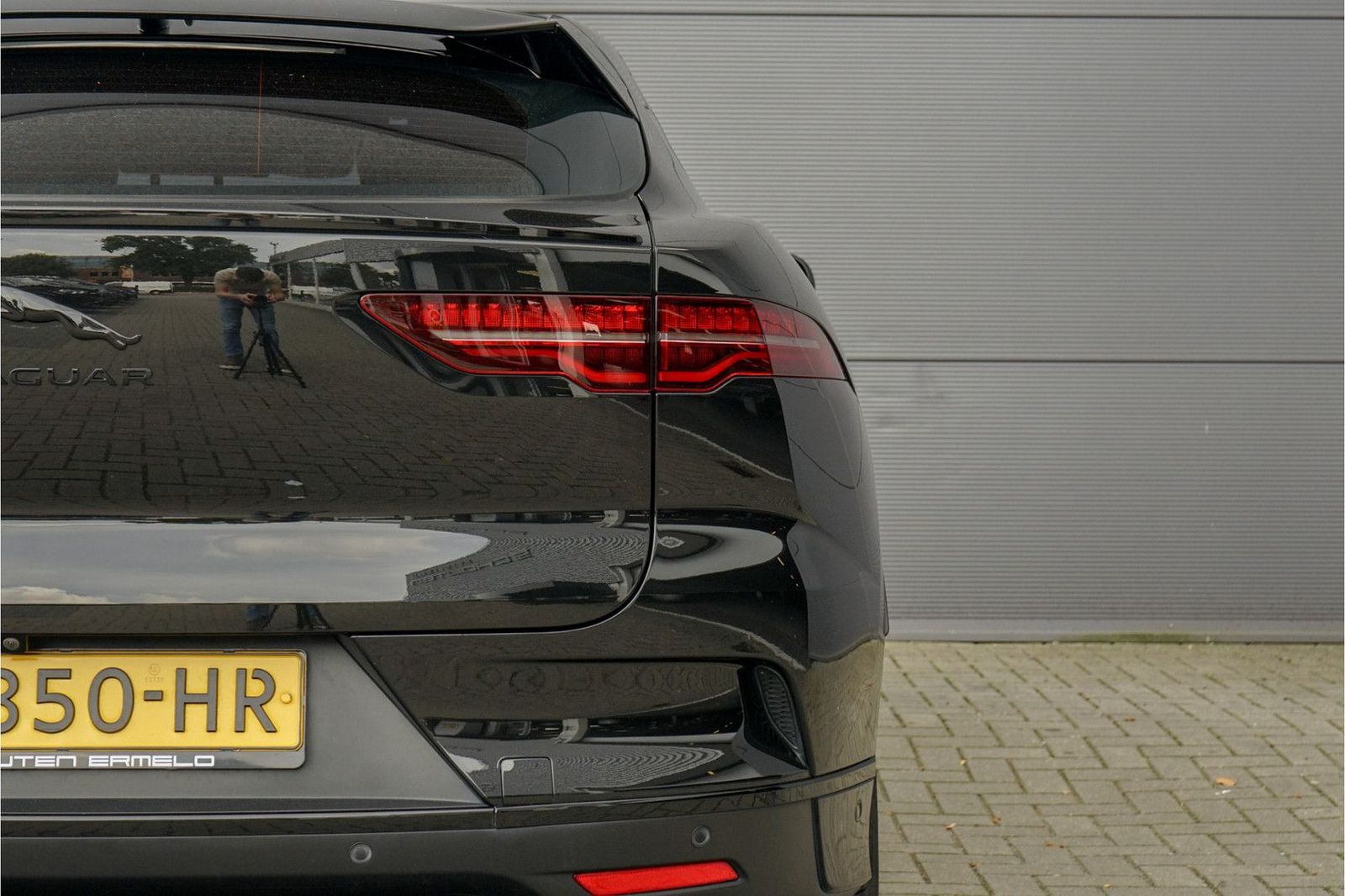 Jaguar I-Pace EV320 SE Business 90 kWh 3 Fase Laden Pan