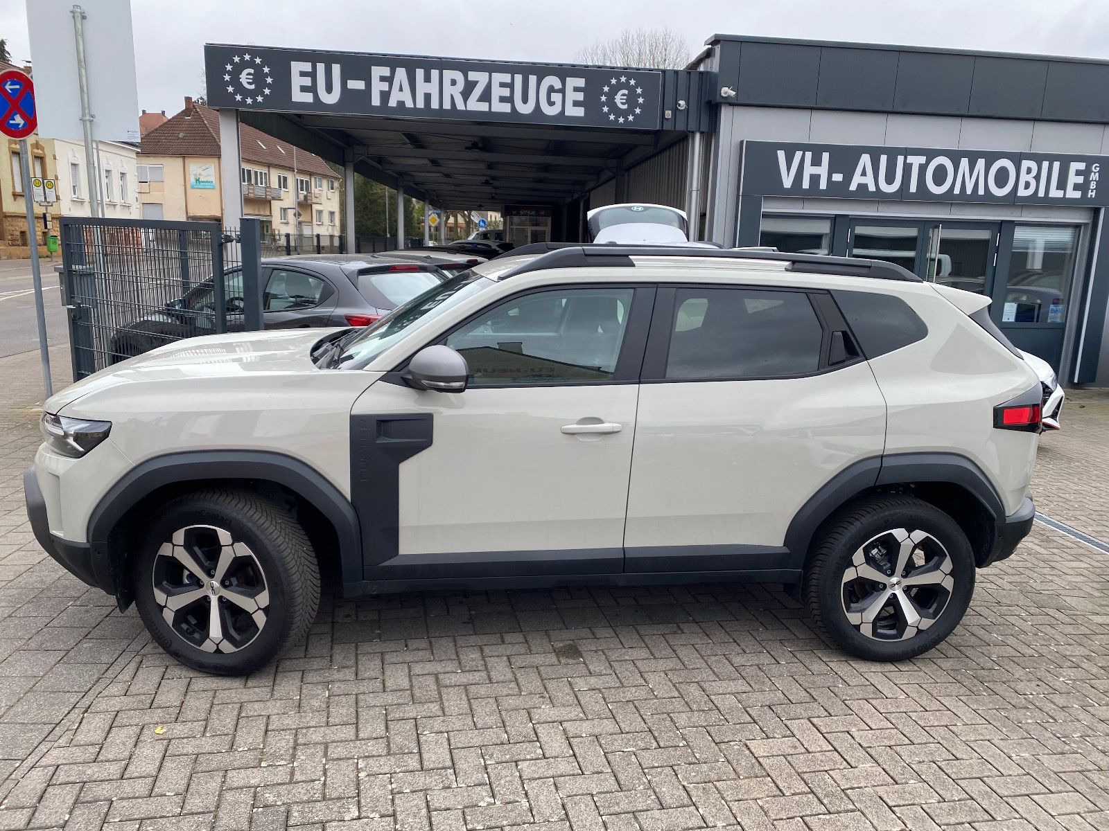 Dacia Duster 4x4 - Samsaru's Car Outlet
