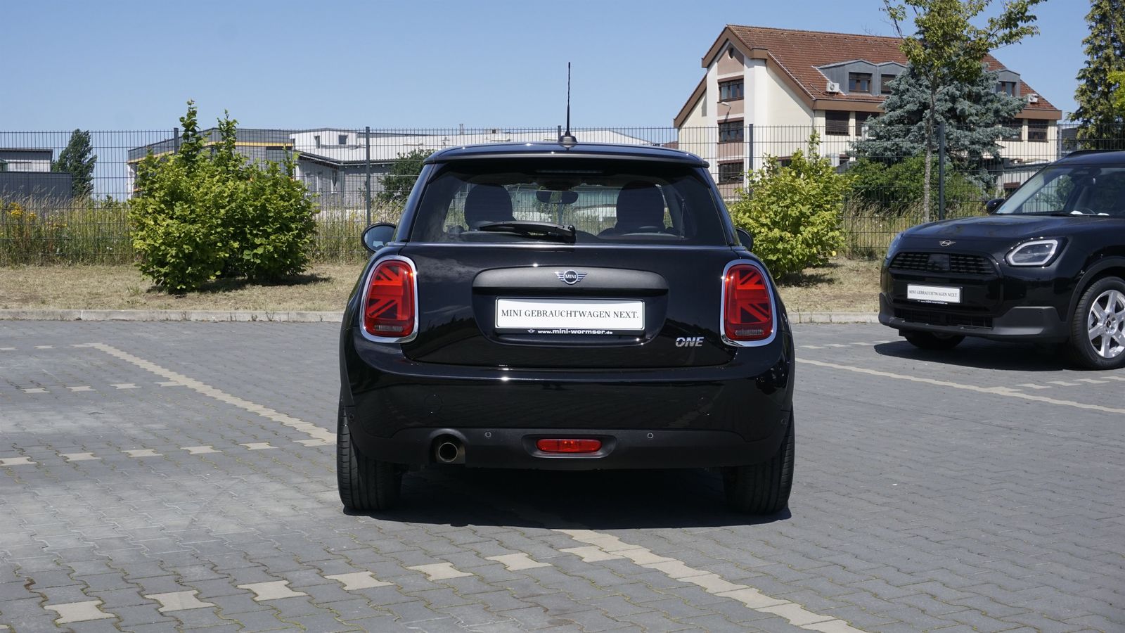 MINI One Chili - Samsaru's Car Outlet