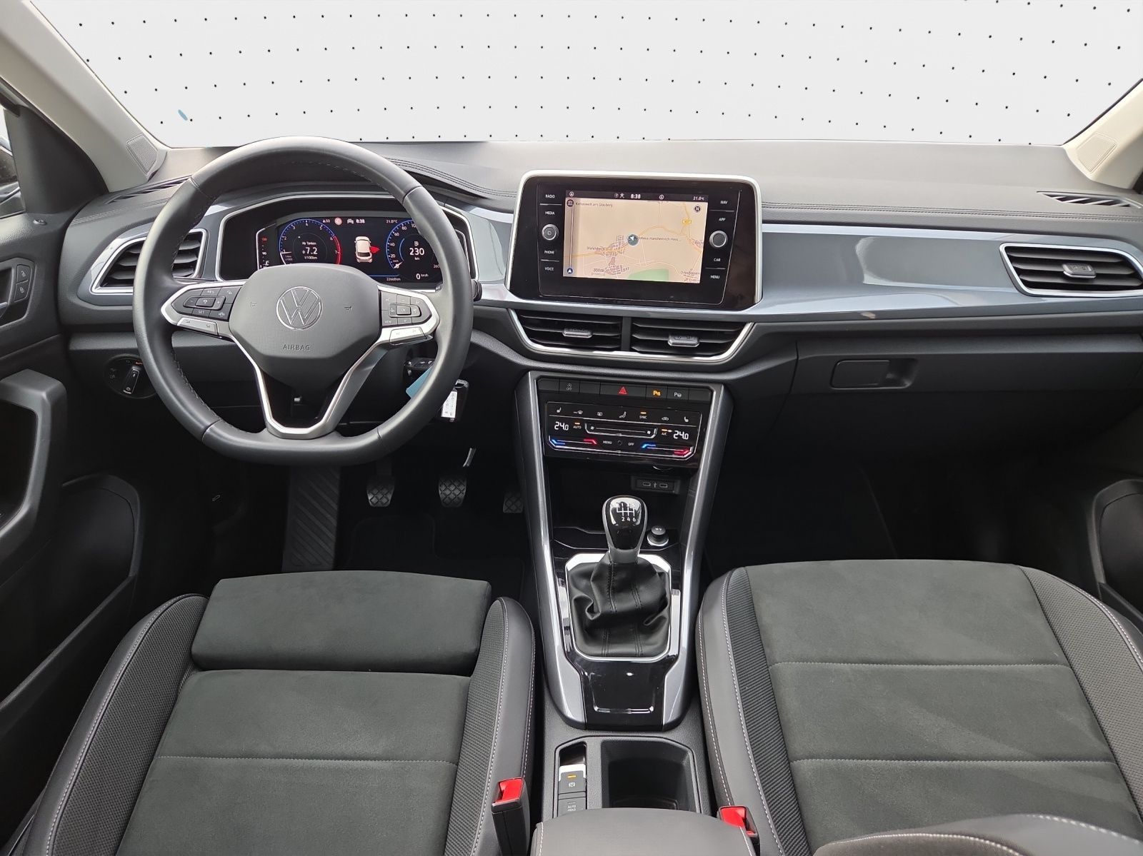 Volkswagen T-ROC 1.5 TSI STYLE - Samsaru's Car Outlet