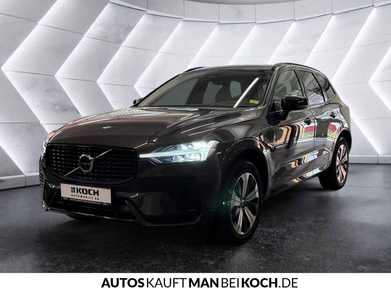 Volvo XC60 T6 Recharge AWD Plus Dark AHK PANO STDHz!