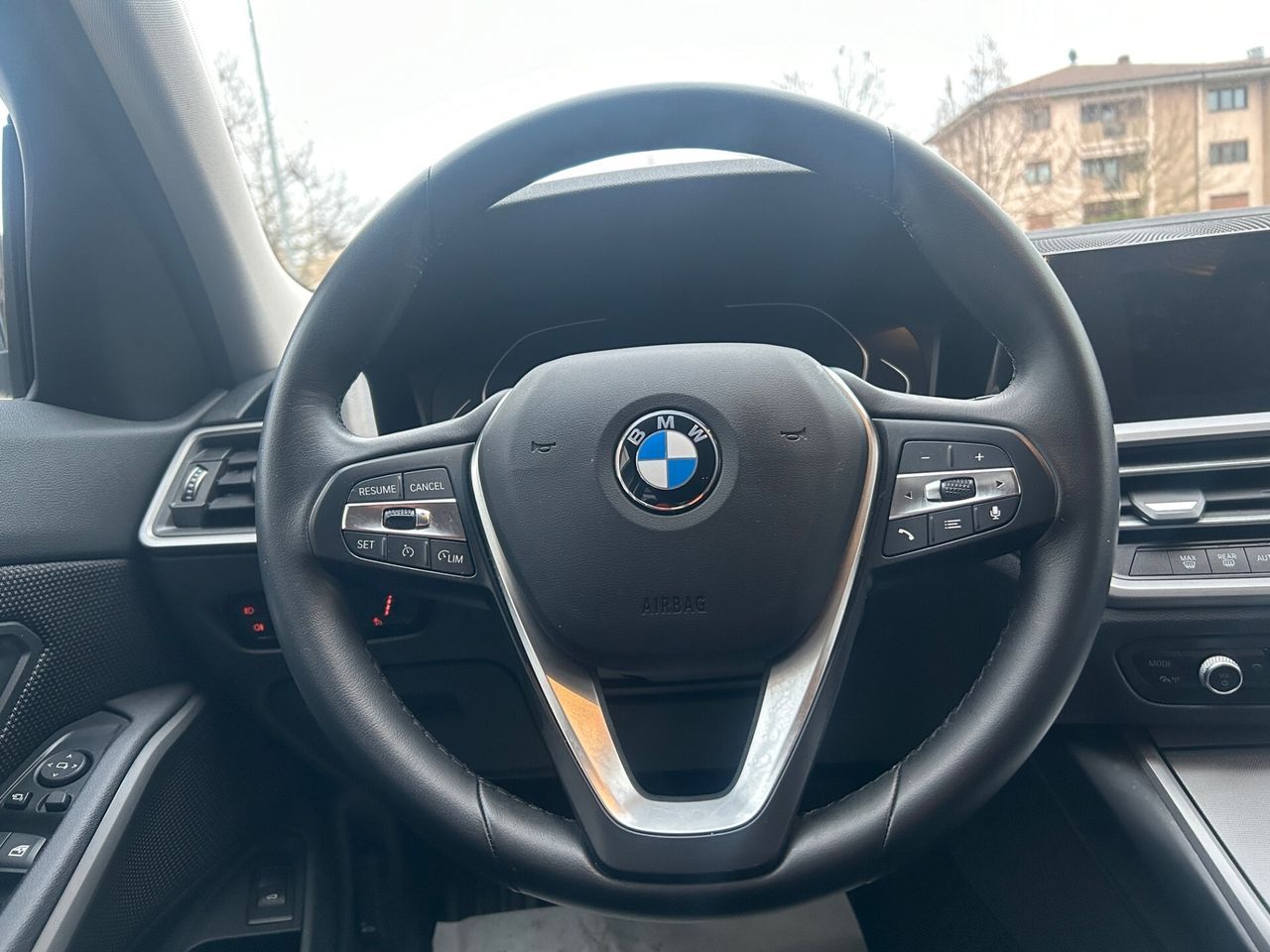 BMW 320 320d xDrive Touring Business - Samsaru's Car Outlet