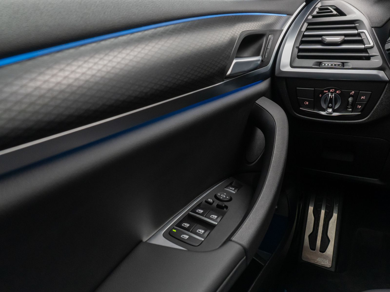 BMW X3 xD30e M Sport - Samsaru's Car Outlet
