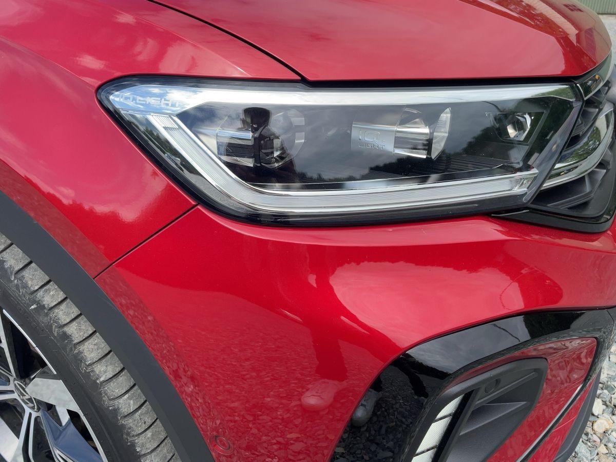 Volkswagen T-Roc 2.0 TDI DSG R-LINE - Samsaru's Car Outlet