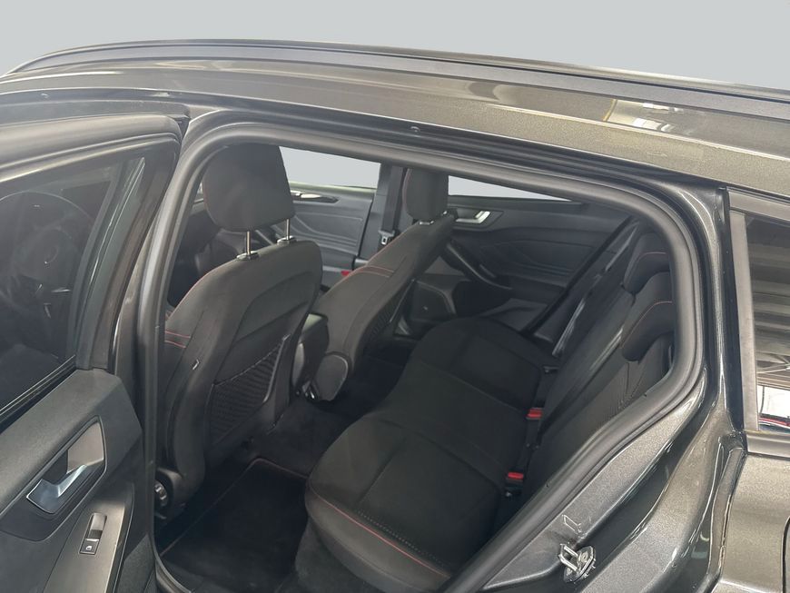 Ford Focus Turnier 1.0 EcoBoost Hybrid Aut. ST-LINE X