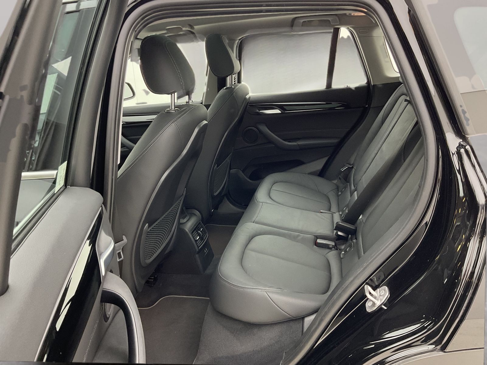 BMW X1 xDrive25e - Samsaru's Car Outlet