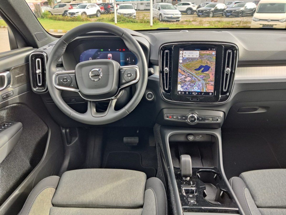 Volvo XC40 B3 Plus Dark 8-fach Aktionspreis