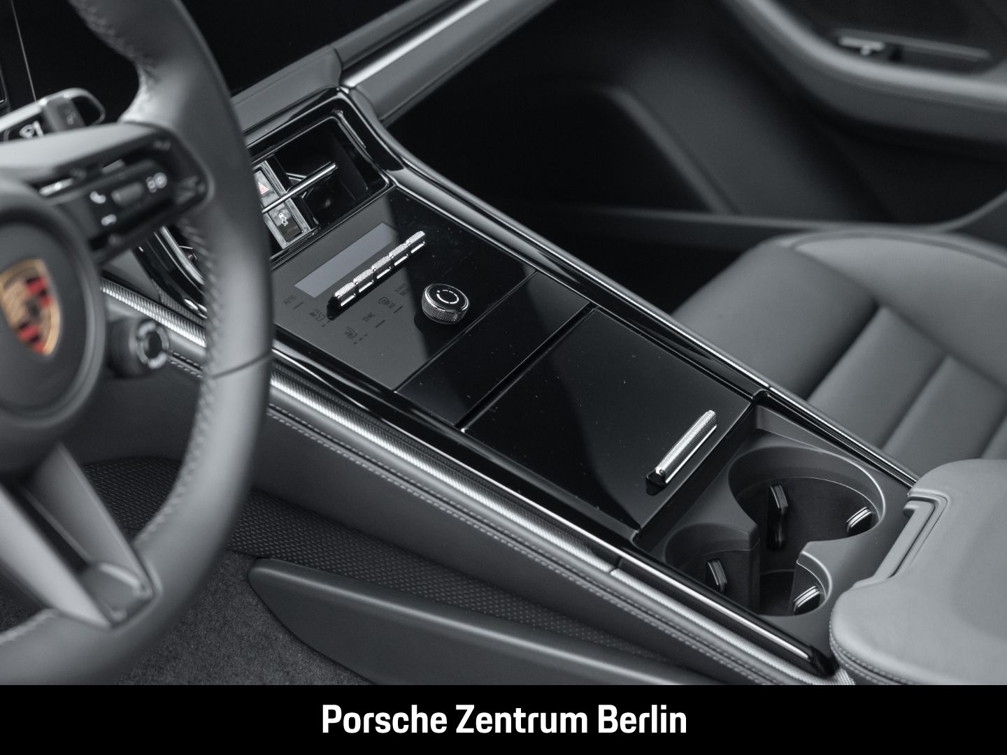 Porsche Panamera 4 E-Hybrid Head-Up InnoDrive Parklenkas