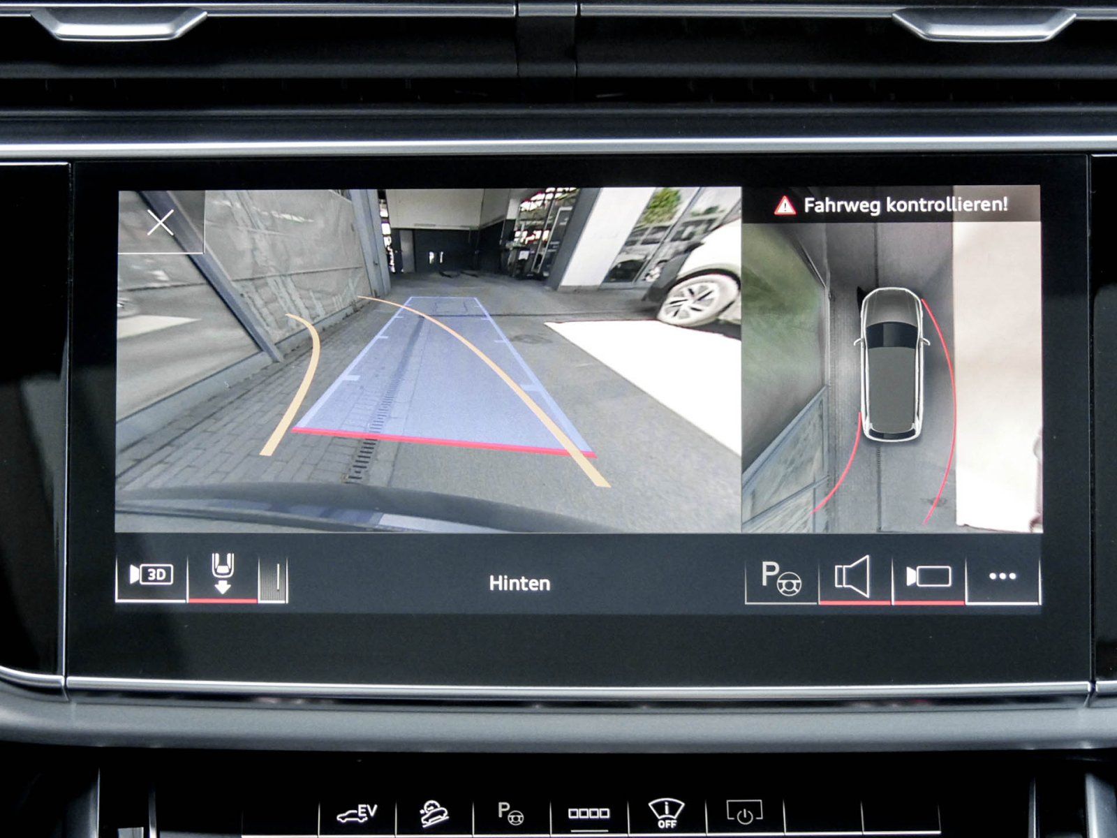 Audi Q7 S line 55 TFSI e Ass+ HDMatrix Pano B&O HuD