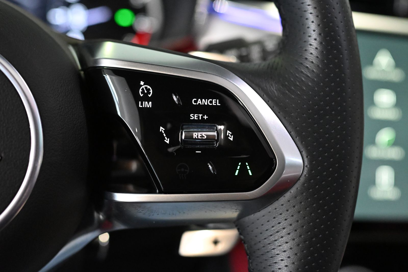 Jaguar F-PACE P250 R-Dynamic SE AWD Pano