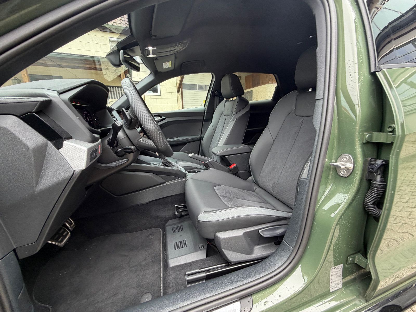 Audi A1 Sportback 40 TFSI S line, S line Plus, VOLL!!