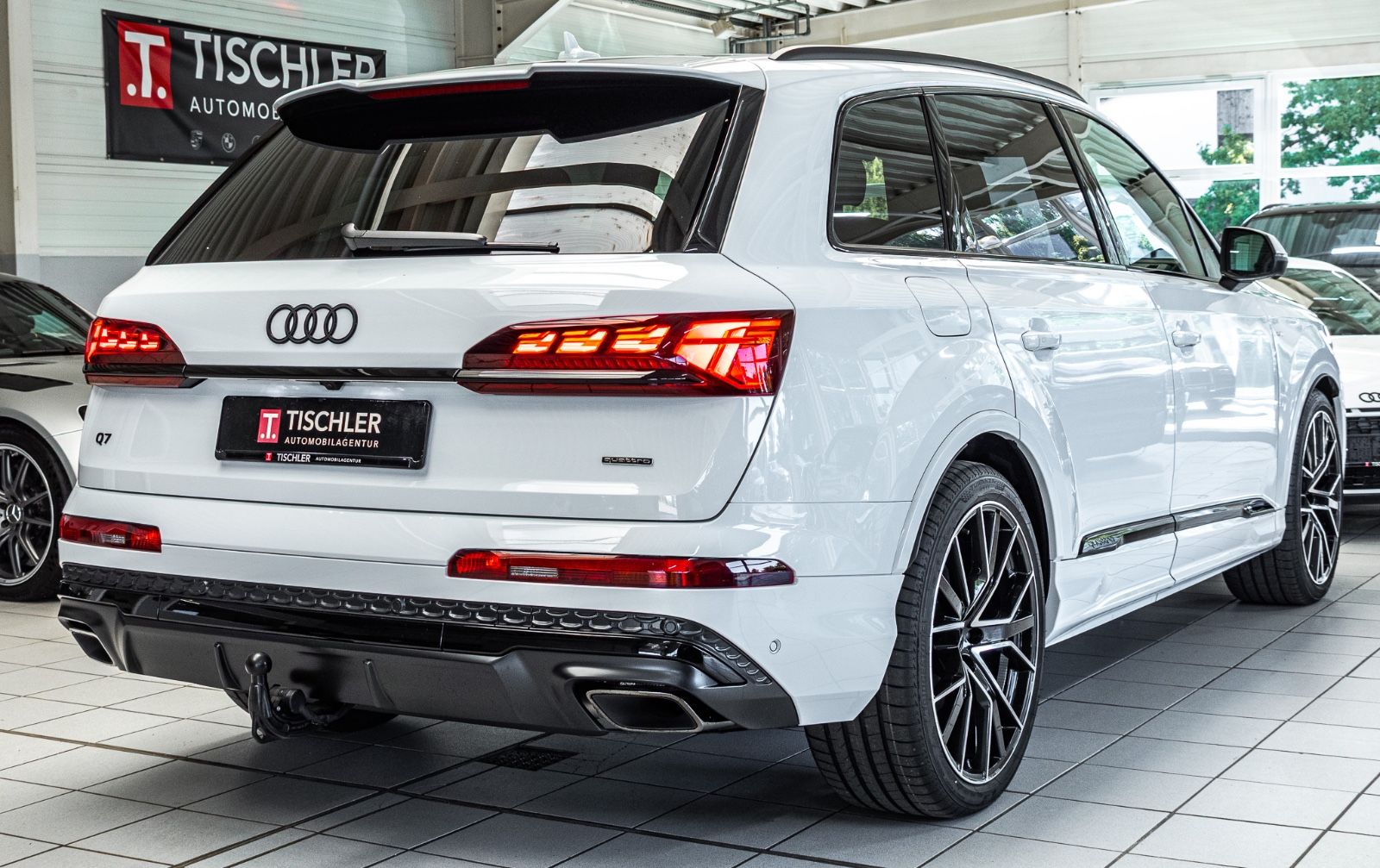 Audi Q7 50TDI Quattro SLine LUFT*AHK*MATRIX*PANO*22"