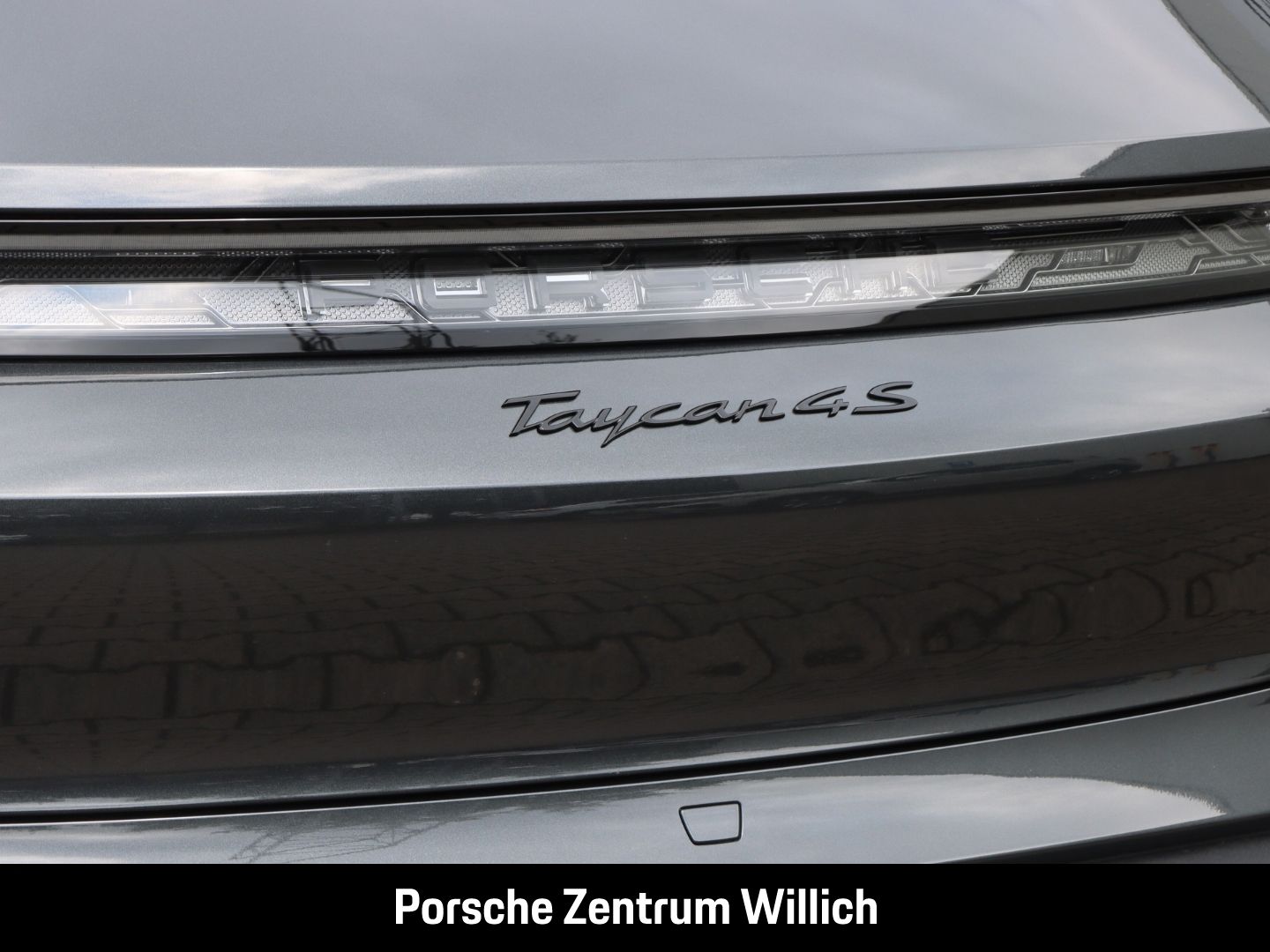 Porsche Taycan 4S Sport Turismo Burmester InnoDrive LED