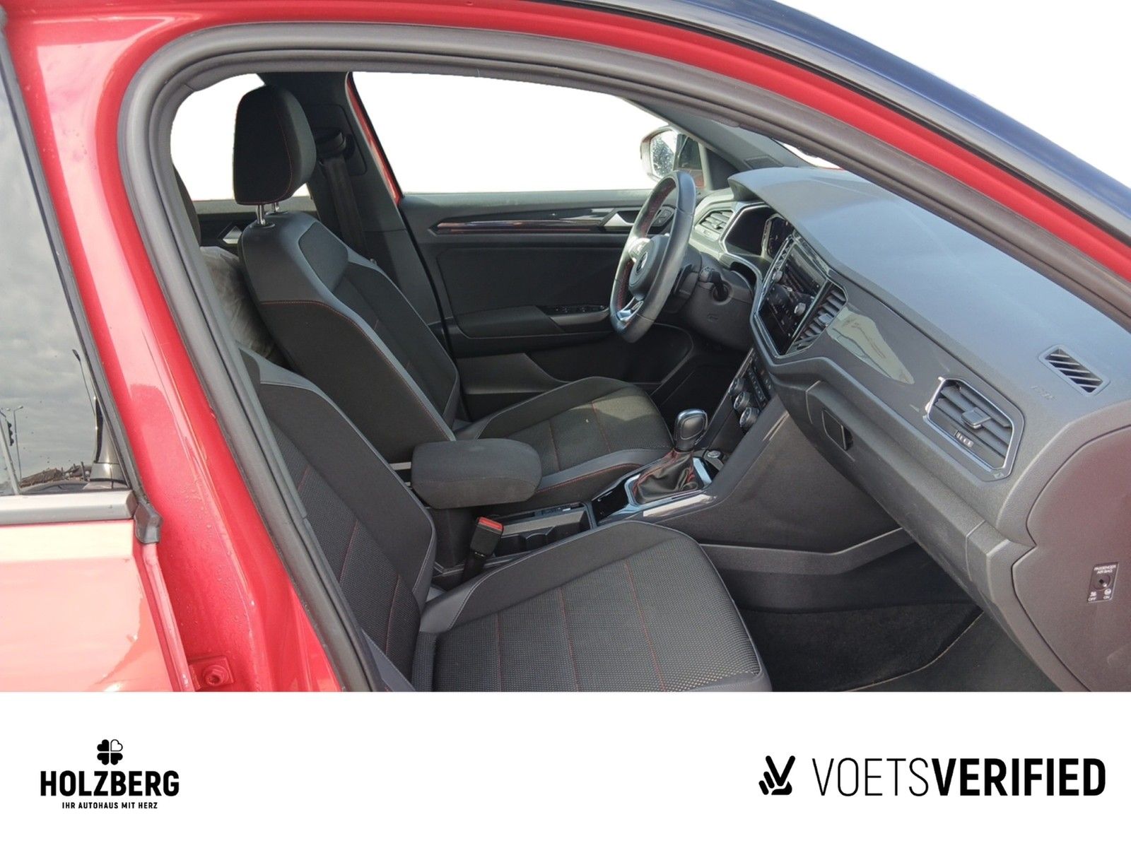 Volkswagen T-Roc 1.5 TSI Sport DSG - Samsaru's Car Outlet